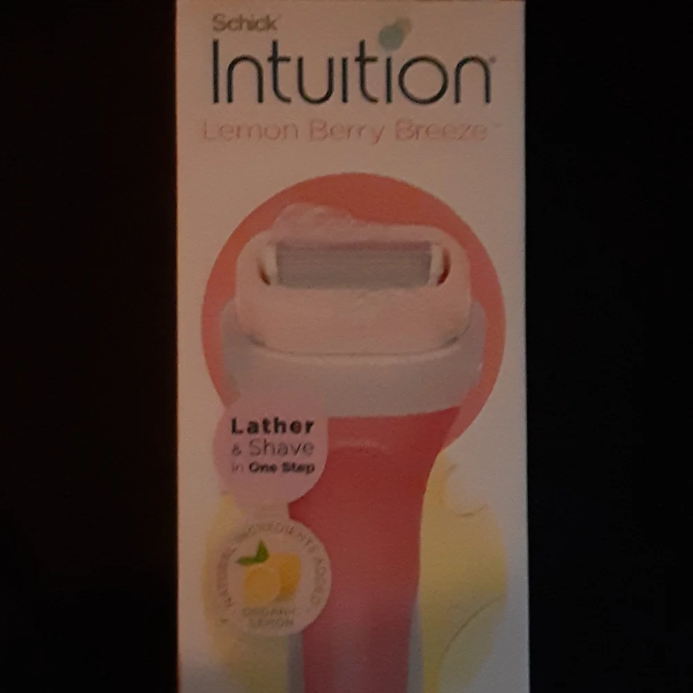 Women's Razor Bundle - Picture 3 of 3